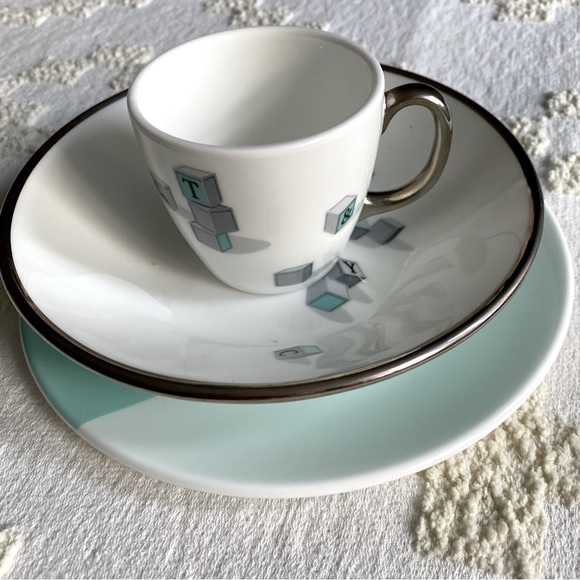 Tiffany Baby Tableware Bear Block 3 Piece Set - Picture 6 of 9